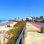 Flat Completo Com Cozinha No Melhor Da Pituba, Wifi, Ar, Netflix, Edf Frente Mar, Piscina