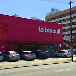 Flat Completo Com Cozinha No Melhor Da Pituba, Wifi, Ar, Netflix, Edf Frente Mar, Piscina
